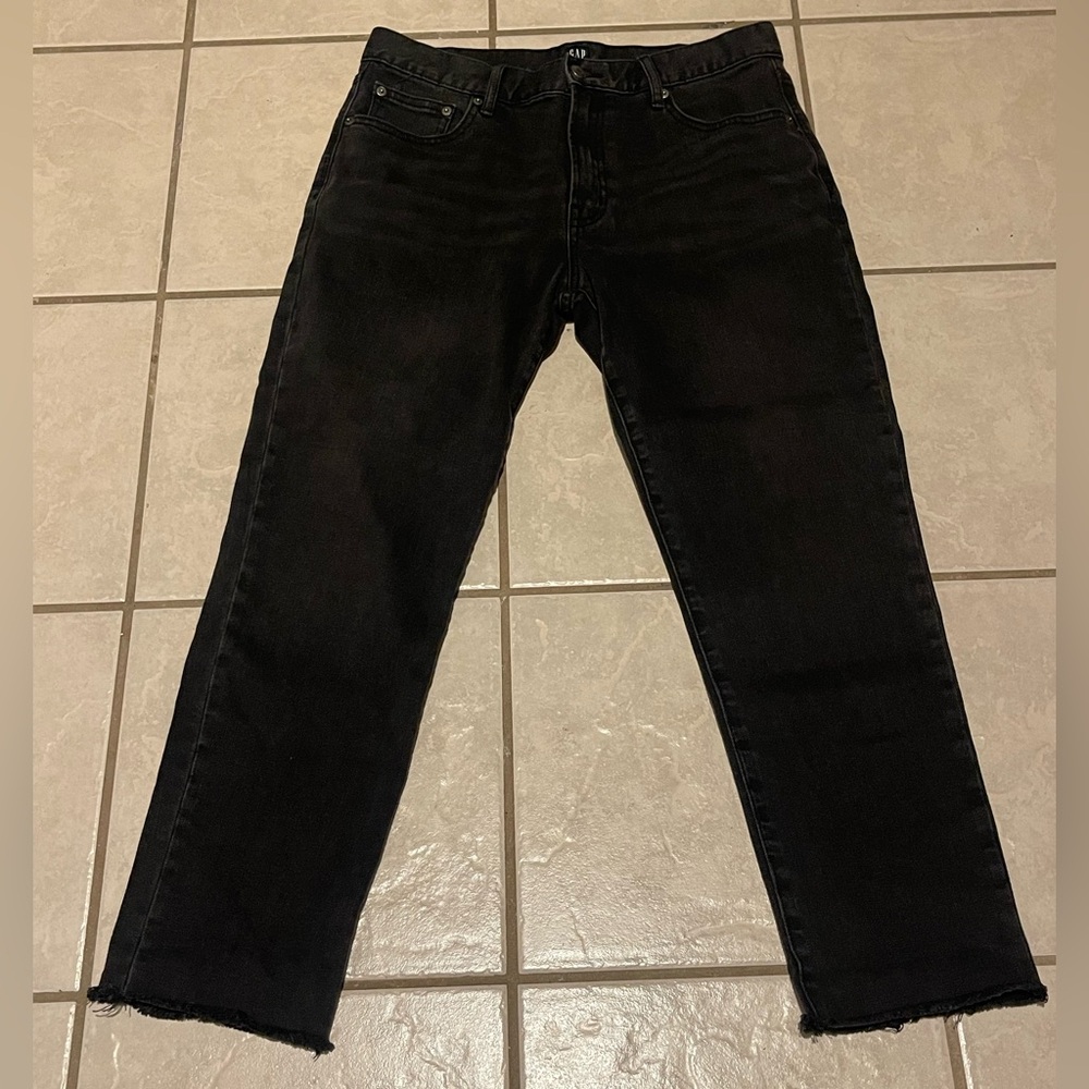 GAP Women’s Black Distressed Straight‎ Fray Hem Jeans Size 29